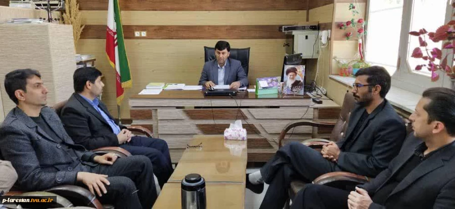 جلسه هم اندیشی کارکنان