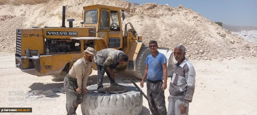 اردوی راهیان پیشرفت دانشجویان و بازدید از خط تولید کارخانه سیمان لارستان 5