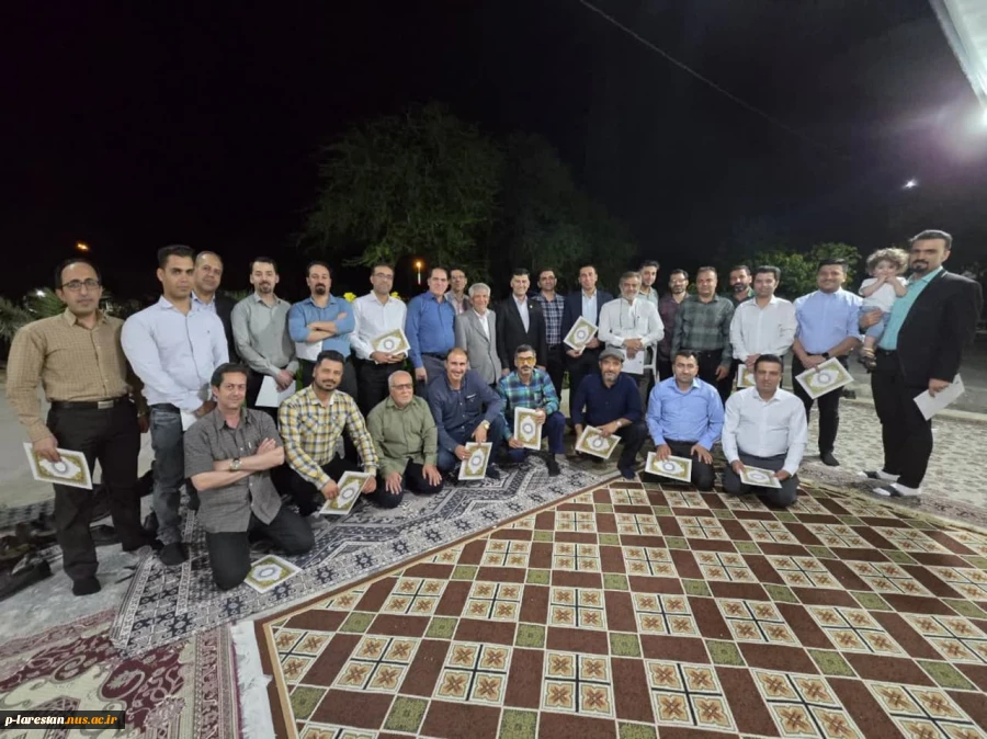 به مناسبت روز استاد از اساتید دانشگاه ملی مهارت مرکز لارستان تجلیل به عمل آمد.  3