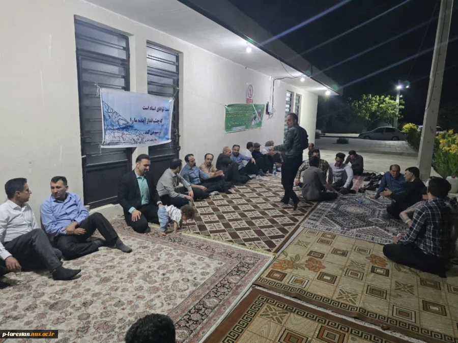 به مناسبت روز استاد از اساتید دانشگاه ملی مهارت مرکز لارستان تجلیل به عمل آمد.  5